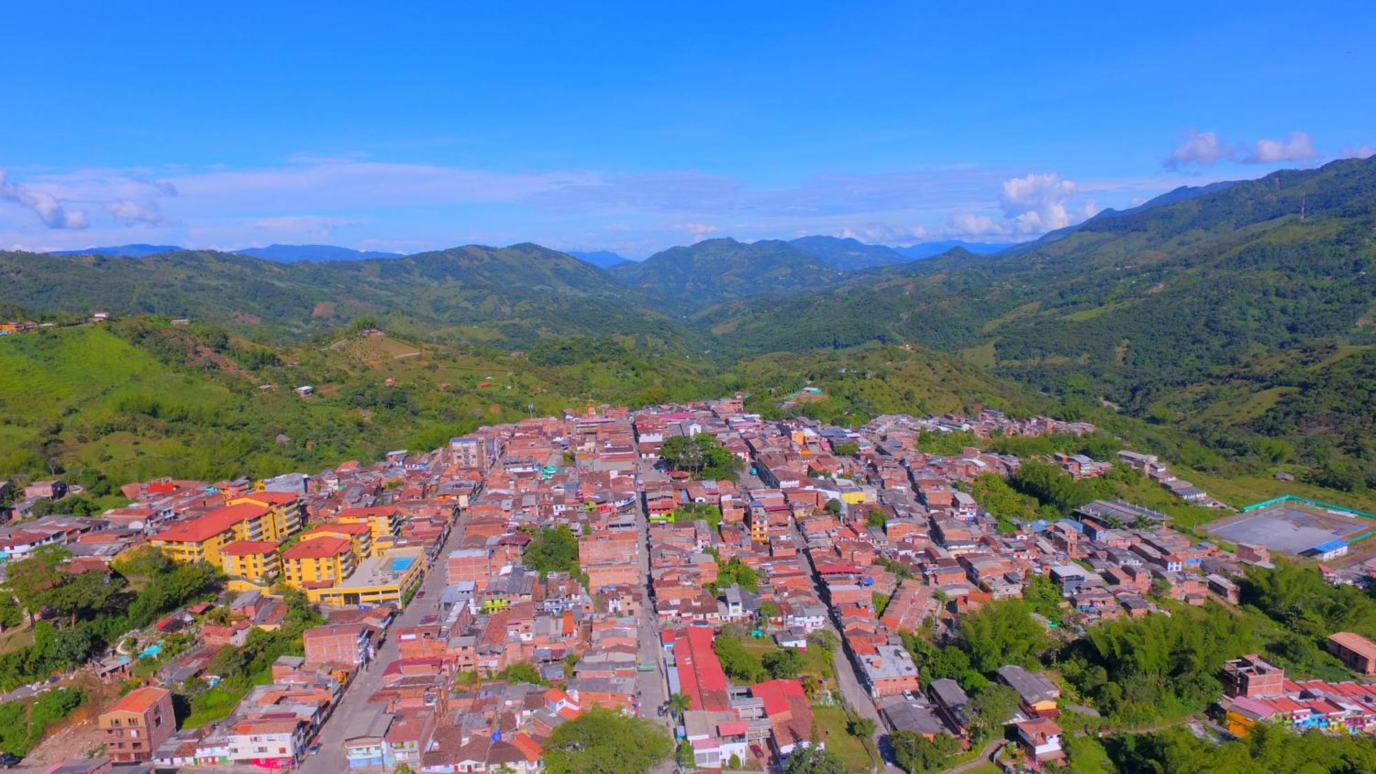 Hotel Aguatur Cocorná Extérieur photo